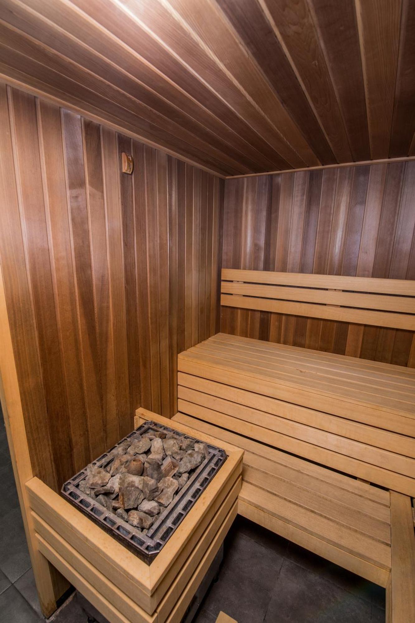 Hotel Sportowy Wolsztyn Bagian luar foto