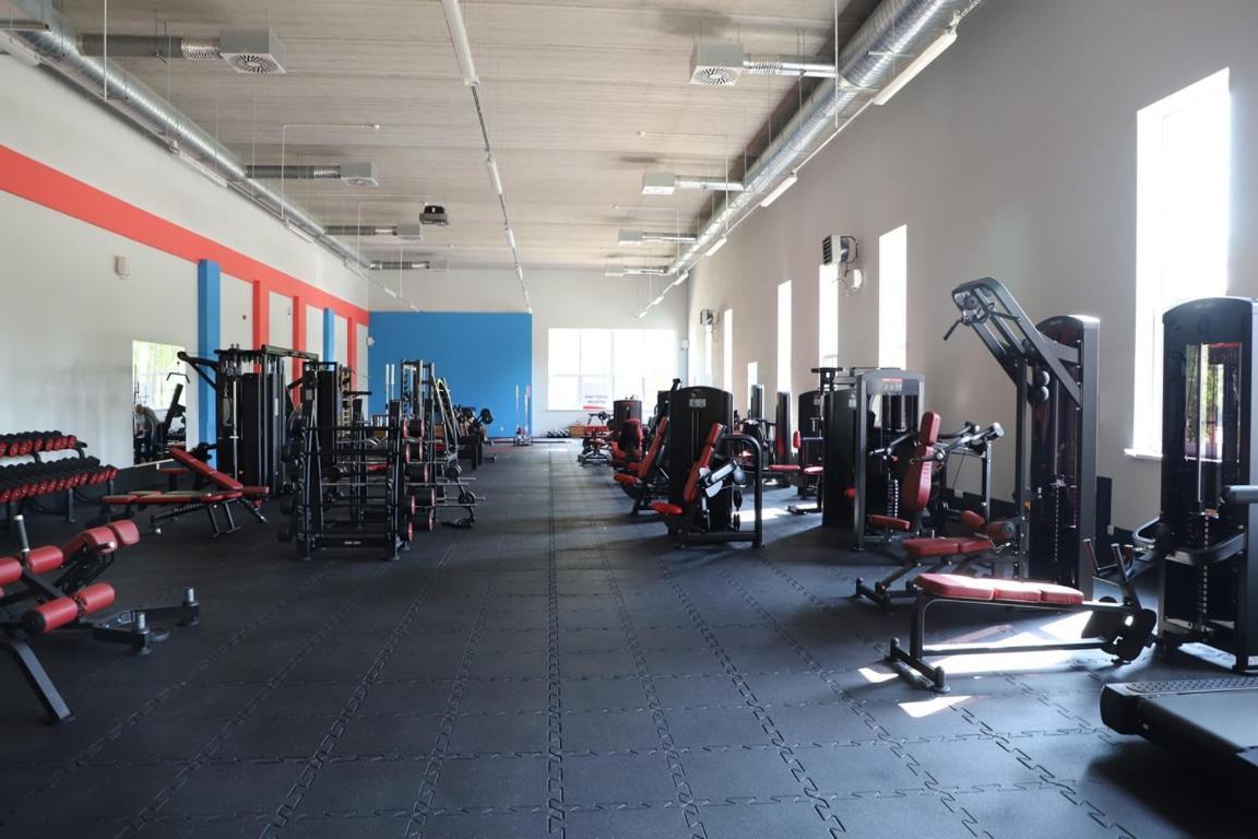 Hotel Sportowy Wolsztyn Bagian luar foto